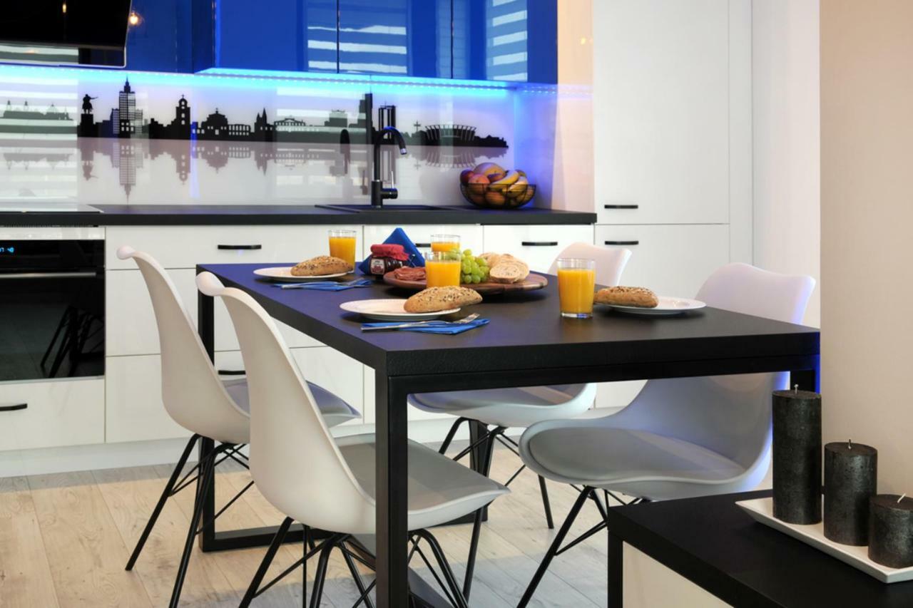 P&O Serviced Apartments Solec Варшава Екстериор снимка