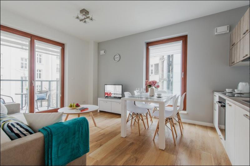 P&O Serviced Apartments Solec Варшава Екстериор снимка