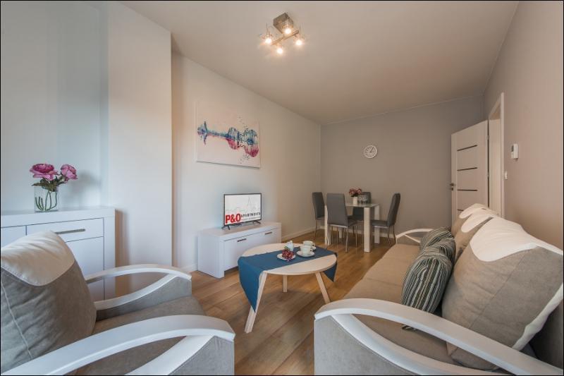 P&O Serviced Apartments Solec Варшава Екстериор снимка