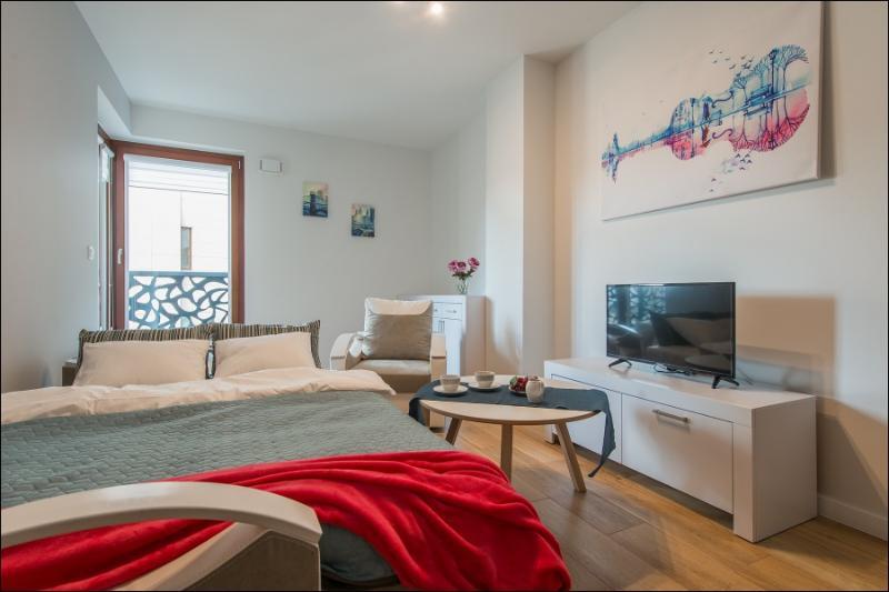 P&O Serviced Apartments Solec Варшава Екстериор снимка