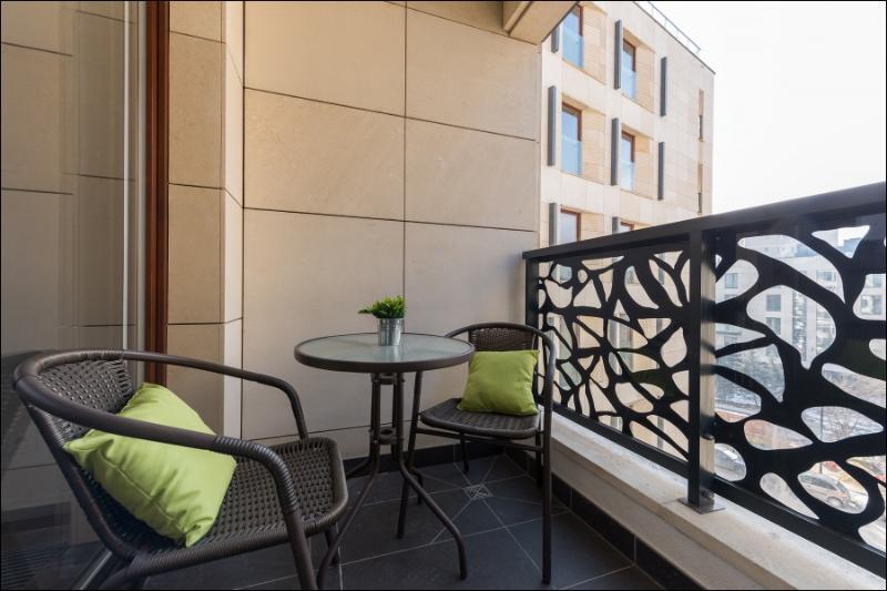 P&O Serviced Apartments Solec Варшава Екстериор снимка